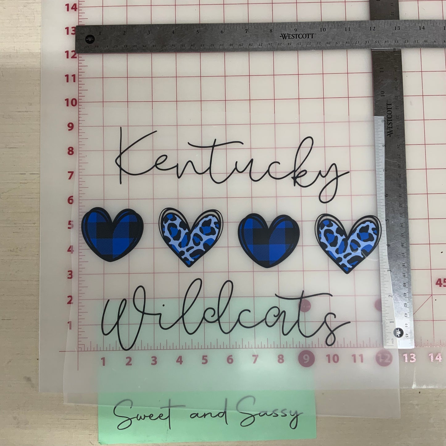 Kentucky Wildcats Hearts DTF Transfer Design