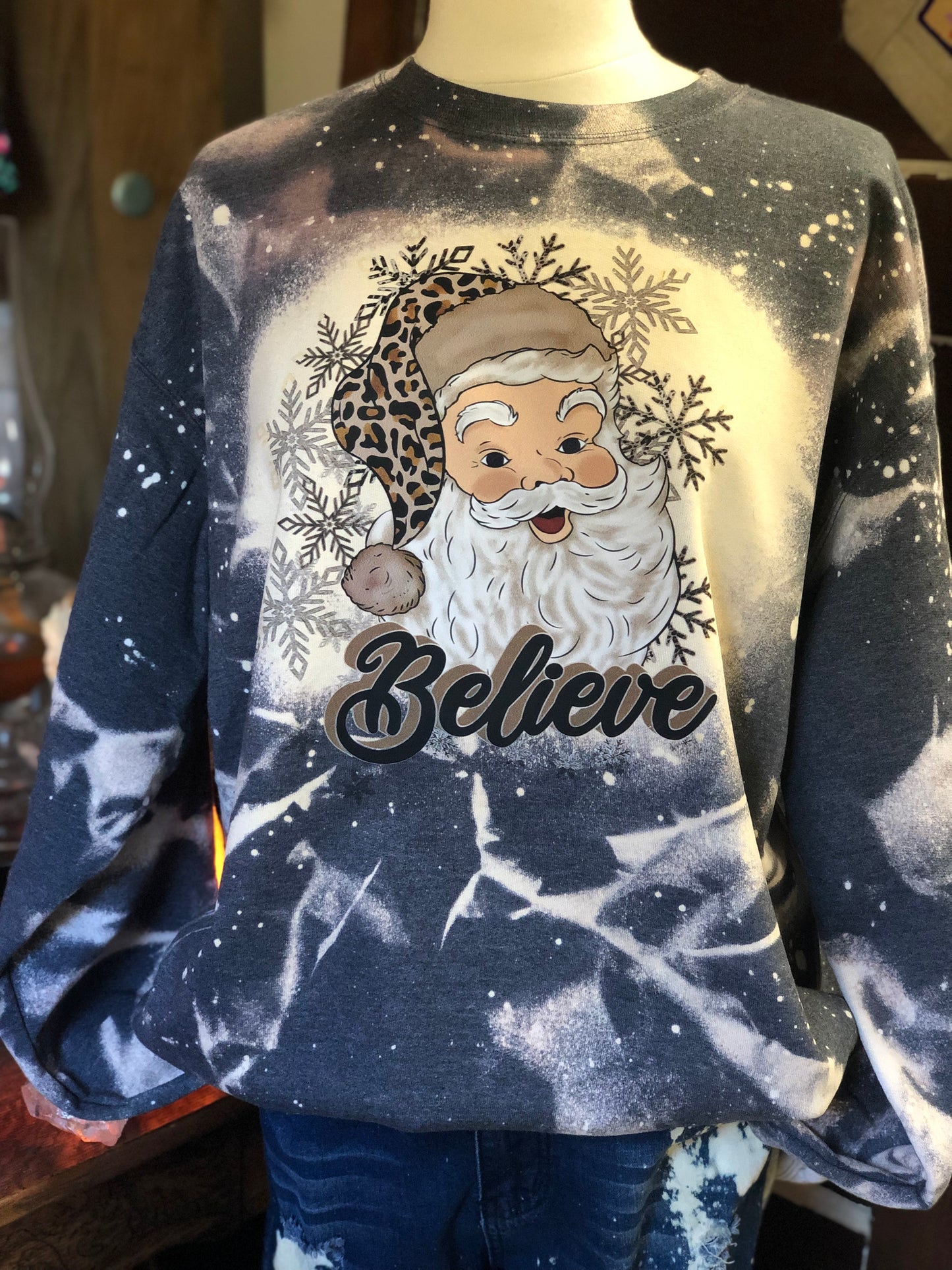 Santa with Leopard hat, Believe DTF Transfer Design