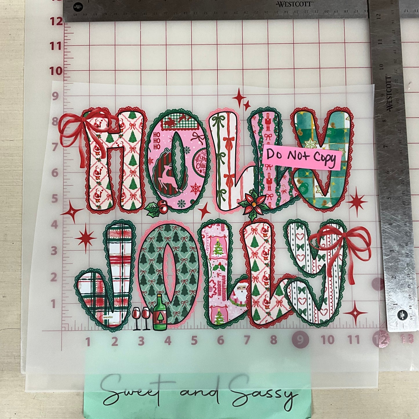 Holly Jolly wine glasses DTF Transfer Design