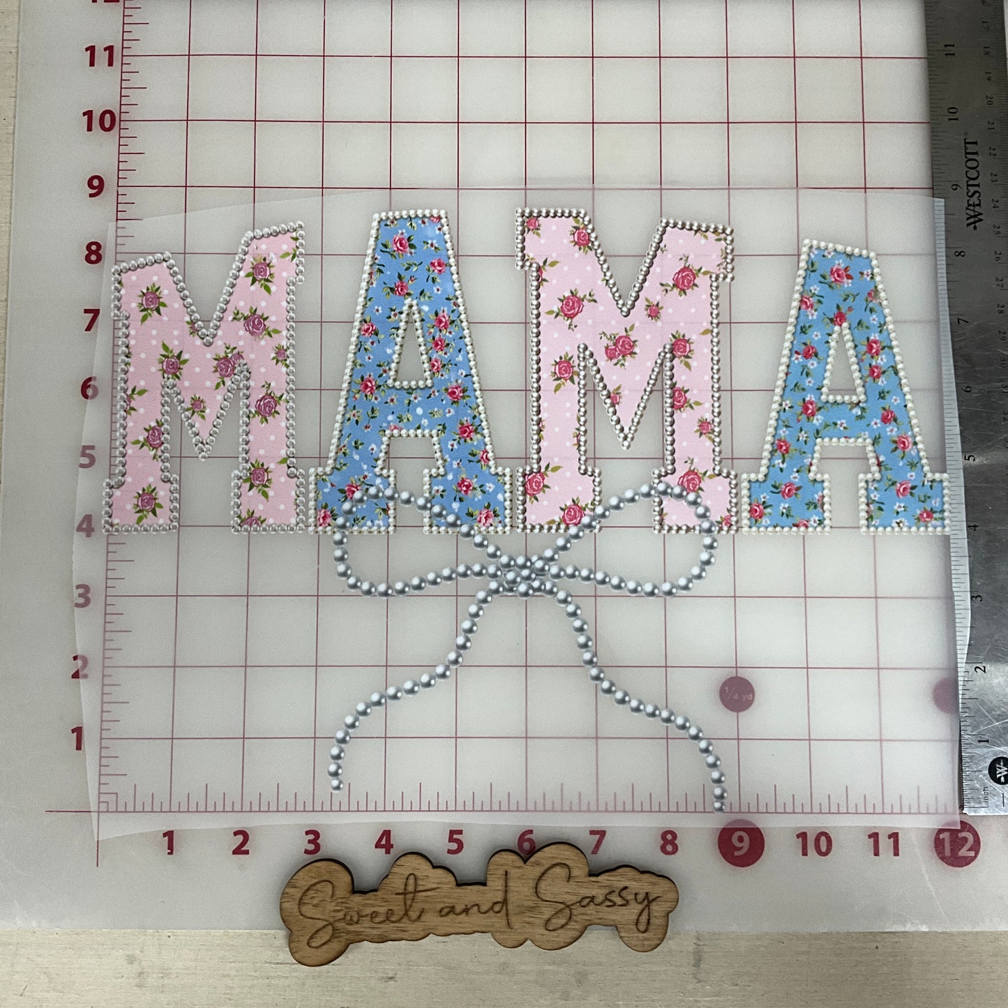 Mama bow Pearls DTF Transfer Design