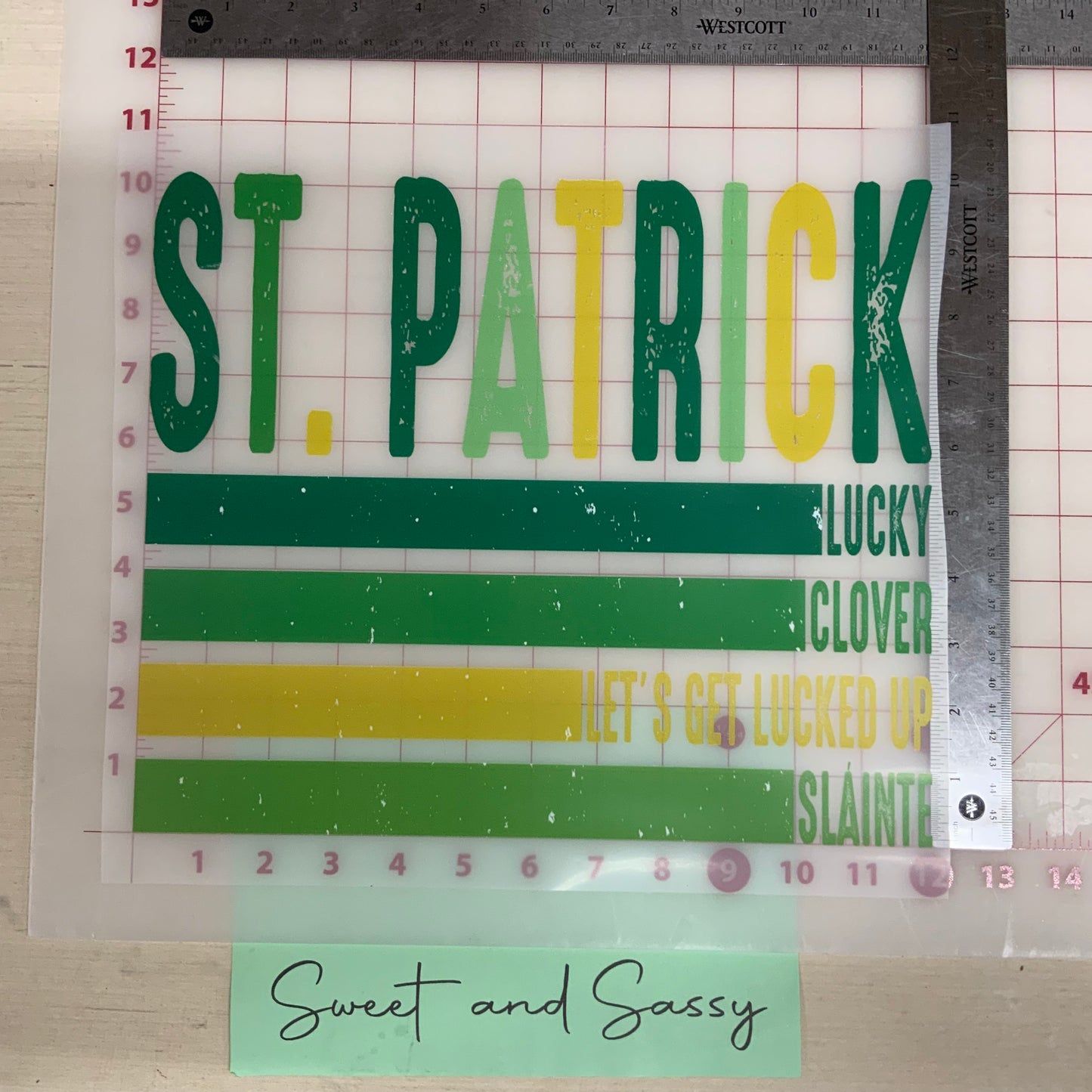 st patrick lucky clover  DTF Transfer Design